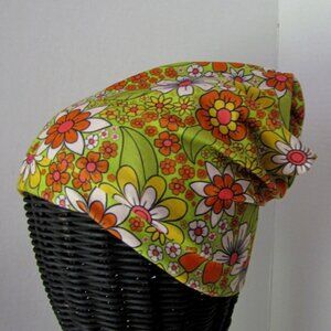 Retro Look Green Daisies Poly Slouchy Beanie Head Scarf NWOT